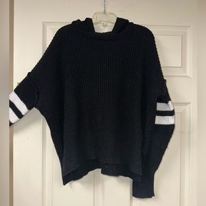 AQUA black and white hooded sweater size small USED